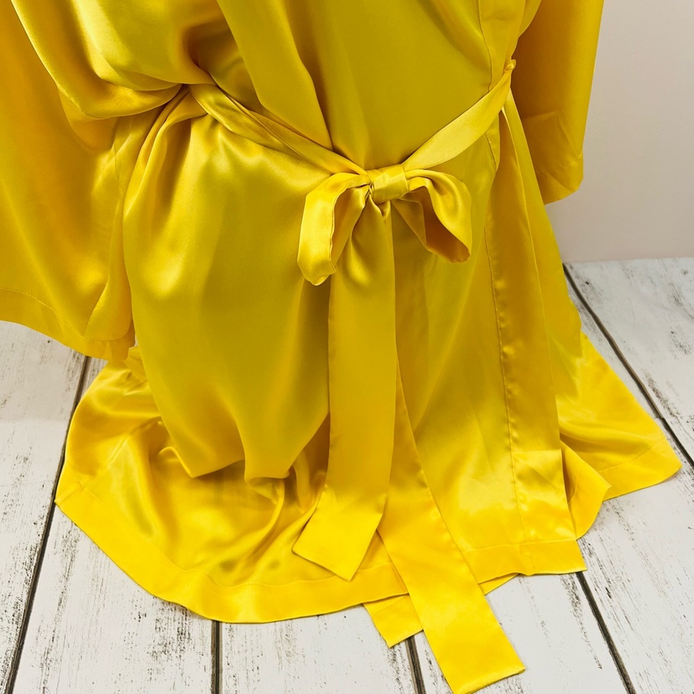 Victoria’s Secret Satin Short Kimono Robe One Size - Picture 5 of 8